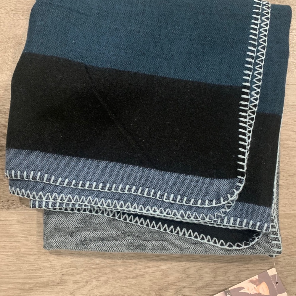 NWT Poncho style wrap